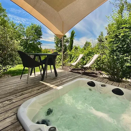 게스트하우스 Avec Jacuzzi Privatif - Kassiopee Bed & 알비